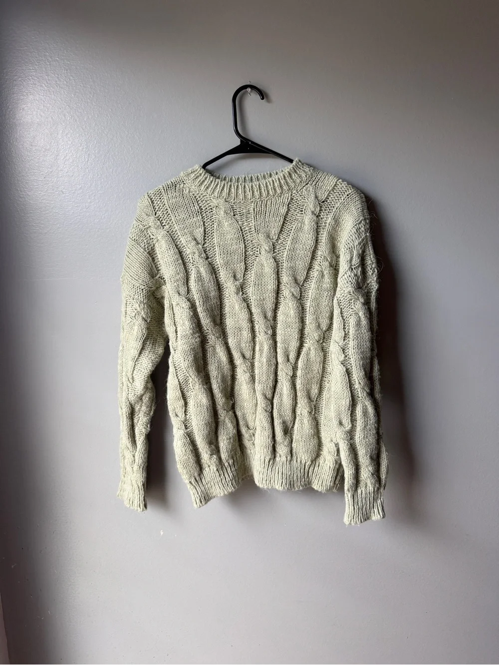 PASTICHE Cable Knit Sweater – Size Medium